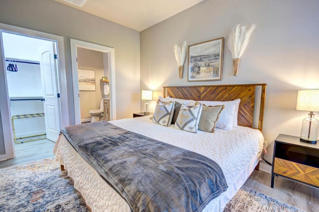 The Lodge At Little Ranches Central Sleeps 26 Wimberley Eksteriør bilde