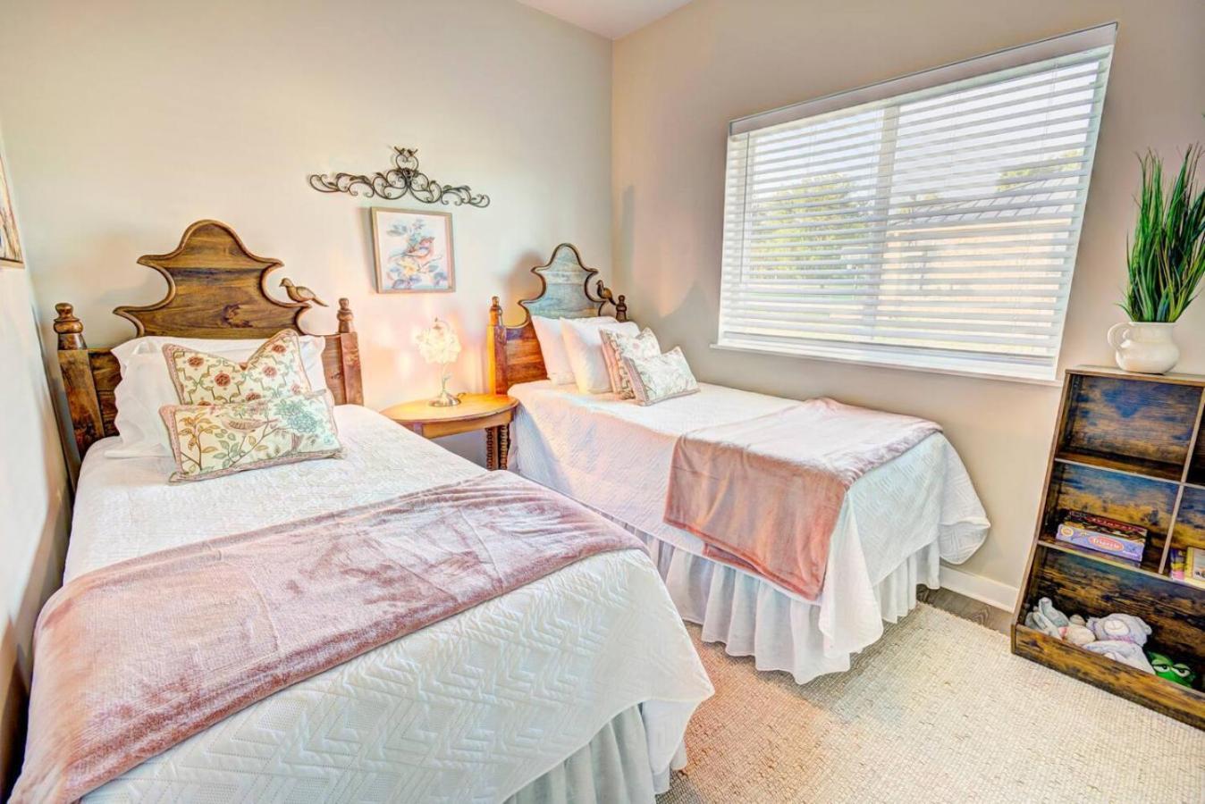 The Lodge At Little Ranches Central Sleeps 26 Wimberley Eksteriør bilde