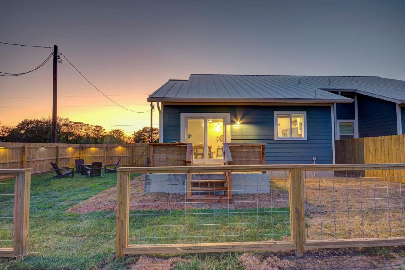 The Lodge At Little Ranches Central Sleeps 26 Wimberley Eksteriør bilde