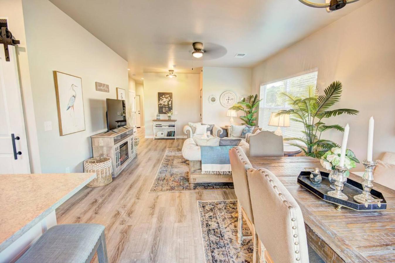 The Lodge At Little Ranches Central Sleeps 26 Wimberley Eksteriør bilde